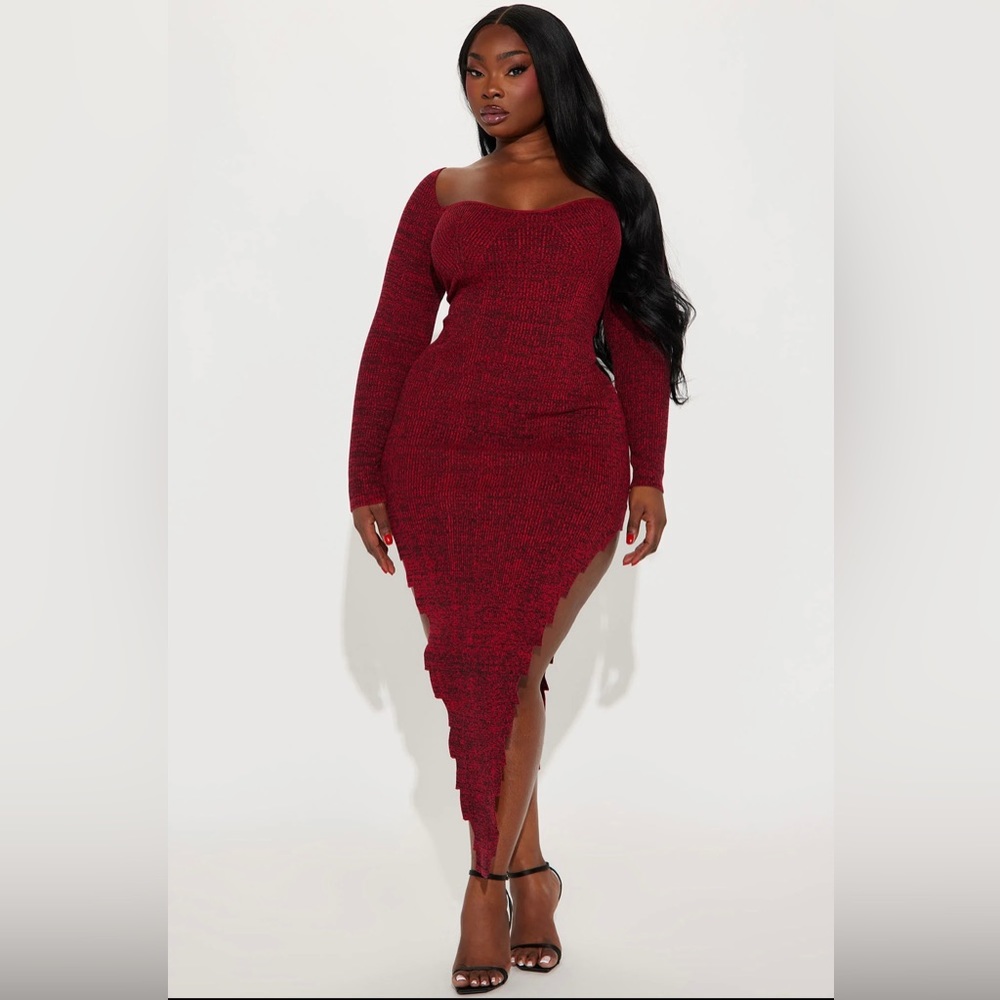 Sarah sweater maxi dress in red ❤️